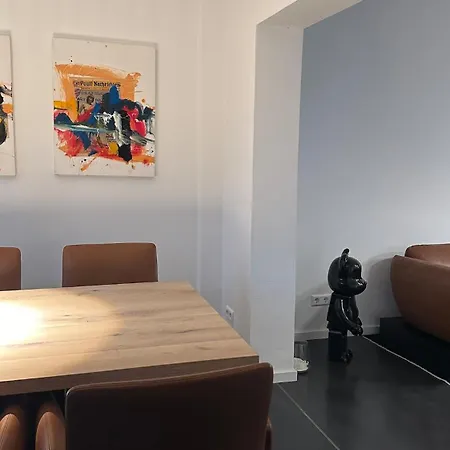 Luxus Residenz 4min Vw Stadtnah-1 Kingsize Bett & Garten Wolfsburg
