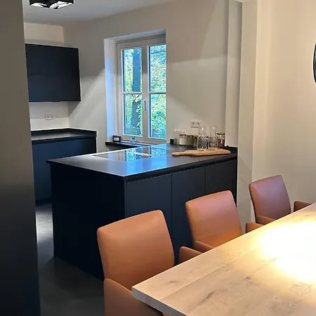 Luxus Residenz 4min Vw Stadtnah-1 Kingsize Bett & Garten *